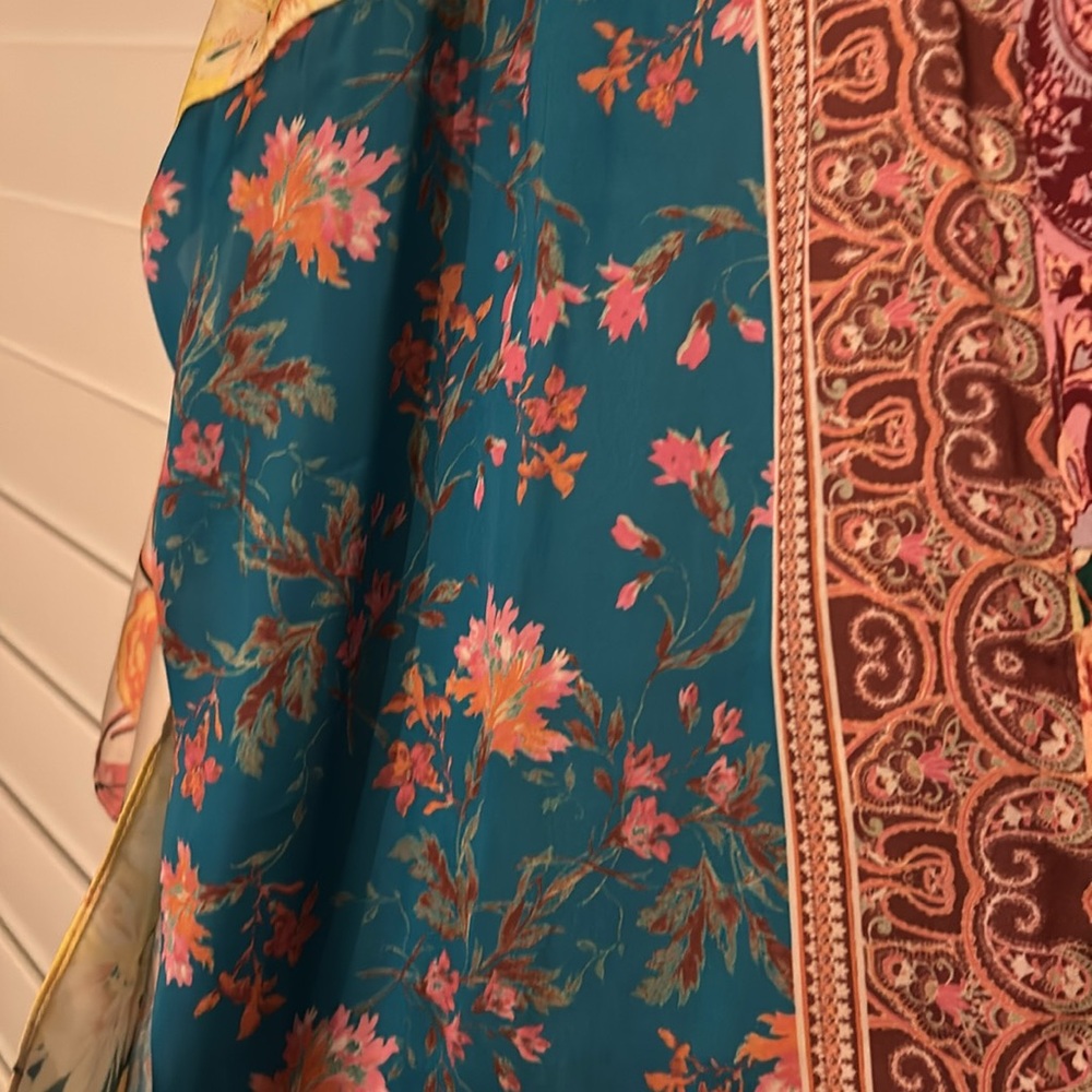 🪷*Final Price*EUC Free People Patched With Love Robe /Kimono. - Picture 8 of 10